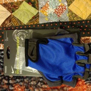 Nike essential lightweight men's gloves size large